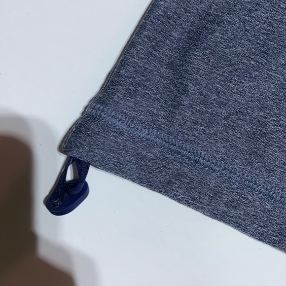 Under Armour workout tank with built in bra - Picture 2 of 4